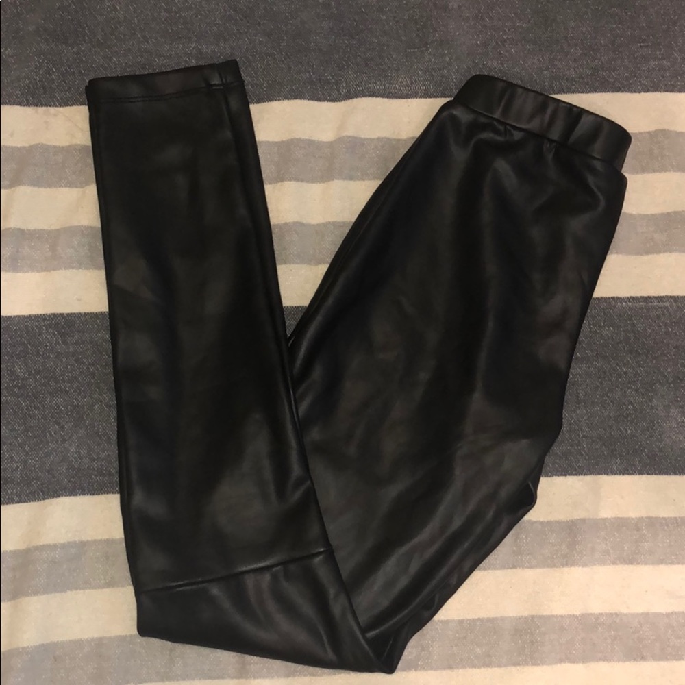 Black faux leather leggings